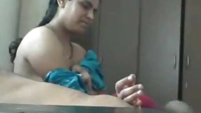 मोज़ा इंग्लिश सेक्सी वीडियो फिल्म में समलैंगिकों में एक भावुक त्रिगुट के साथ पट्टा पर