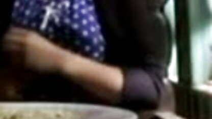 कामुक सुनहरे बालों वाली बेकार है और उसके सह निगल ब्लू फिल्म इंग्लिश सेक्सी