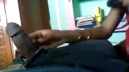 बदसूरत वॉलपेपर-रोमांच में इंग्लिश की सेक्सी मूवी स्नानघर