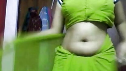 अधोवस्त्र इंग्लिश फुल सेक्सी पिक्चर जाल में
