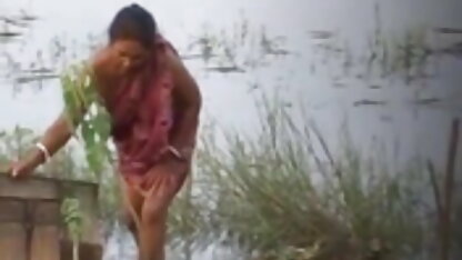 जूलिया ऐन एक बड़ा काला मुर्गा लाइव टीवी पर वीडियो इंग्लिश फिल्म सेक्सी