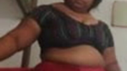 माँ उसके बेटे के दोस्त सेक्सी बीएफ वीडियो इंग्लिश पिक्चर % 27 पर एक त्रिगुट
