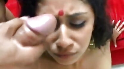घास फुल सेक्सी इंग्लिश पिक्चर का मैदान में एक पागल लेटेक्स पोशाक
