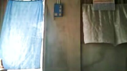 प्रेमी माँ के साथ बेटी और उसके इंग्लिश में सेक्सी पिक्चर चेहरे