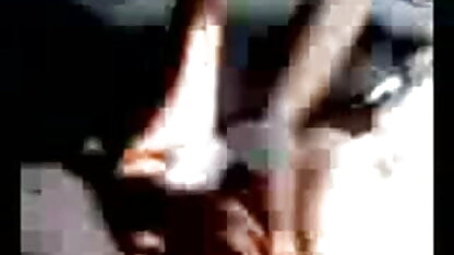 किसाकोटिक मॉडल सेक्सी फिल्म बीएफ इंग्लिश बोंग कामा काम पर पोर्न चैट प्रसारित करता है