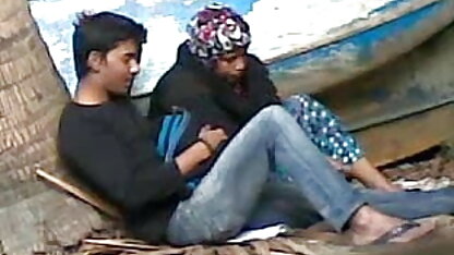 लैटिना, इंग्लिश फिल्म सेक्सी हिंदी में बड़े स्तन के साथ समय बर्बाद करता है