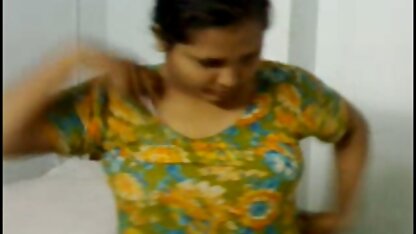 लेस्बियन फूहड़ इंग्लिश हिंदी मूवी सेक्सी उसे बिल्ली छूत